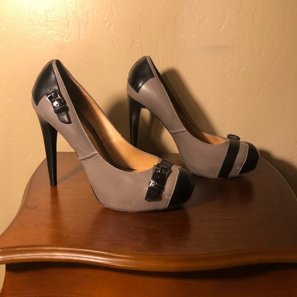 L.a.m.b grey and black Heels - Picture 2 of 8